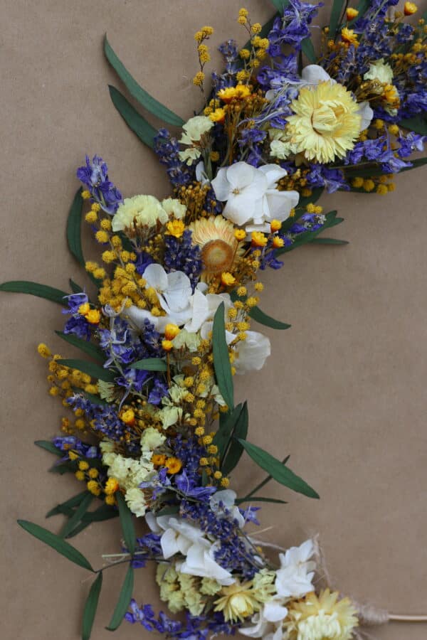 Couronne de fleurs séchées jaune et violet "Taille M" – Image 2