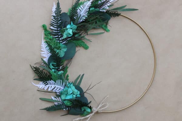 Couronne de fleurs séchées vert nature "Taille M"