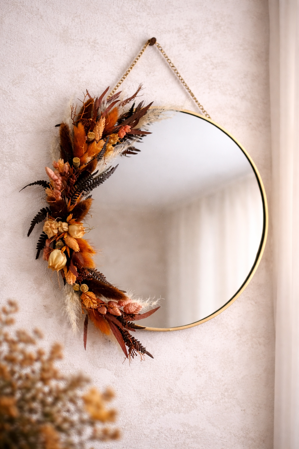 Miroir rond fleuri terracotta et caramel – décoration murale bohème chic