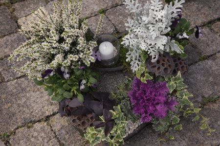 Arrangement floral en forme de cœur